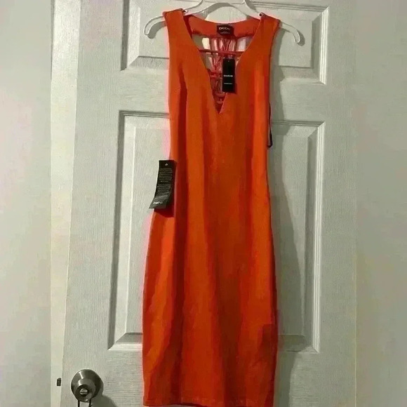 BEBE Orange Dress With Criss Cross Back - NWT - Size XXS - B40 - Picture 1 of 7